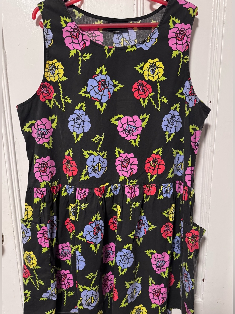 Nooworks Big Pockets Roses size XX-Large EUC